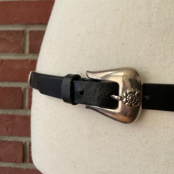 NEW Western Black Leather With Metal Medalions Adjustable Belt Size M/L NWOT - Picture 5 of 16